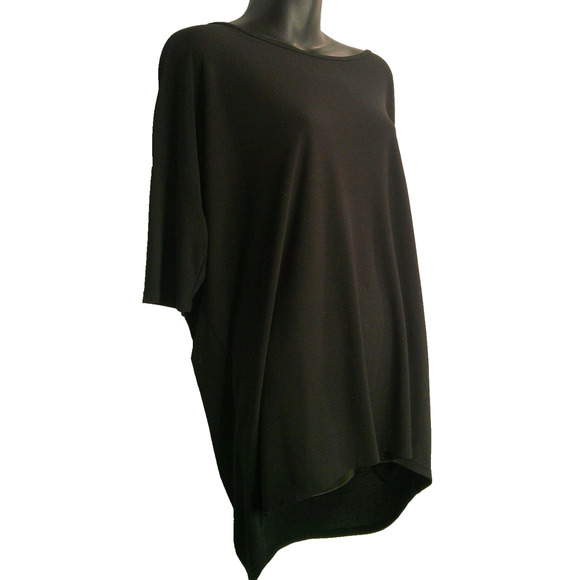 Woman’s LuLaRoe Irma Large Hi-low Solid Black Short Sleeve Shirt - Picture 2 of 7